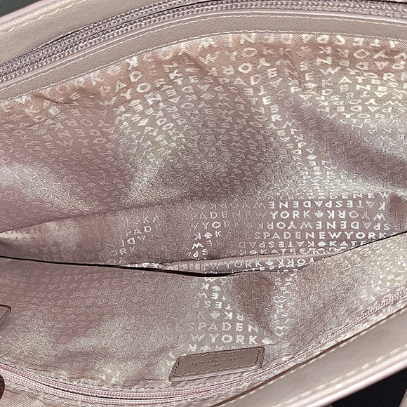 Kate Spade Shoulder Bag. Color Pink.  Great condition - Picture 5 of 5